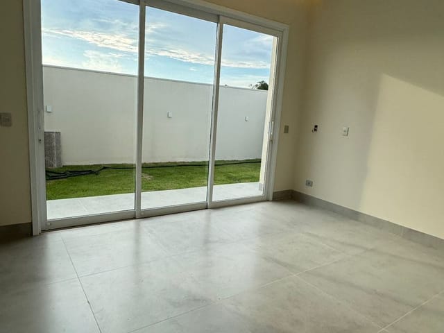 Casa com 360m² 3 quartos e 3 banheiros, à venda, no bairro Aquarela das Artes em Sinop