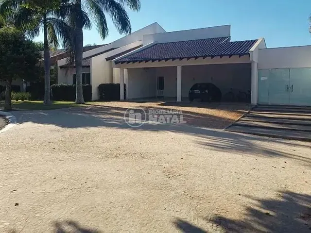 Casa com 1200m² 5 quartos e 6 banheiros, à venda, no bairro Jardim São Jorge em Londrina