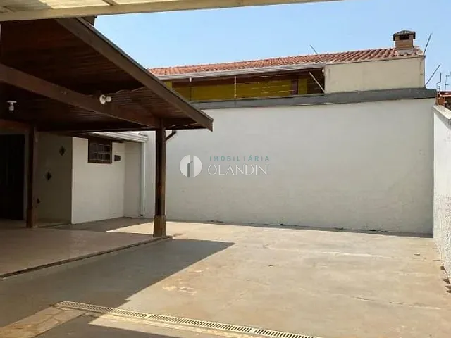 Casa com 300m² 3 quartos e 2 banheiros, à venda, no bairro Loteamento Egydio Tagliari em Artur Nogueira