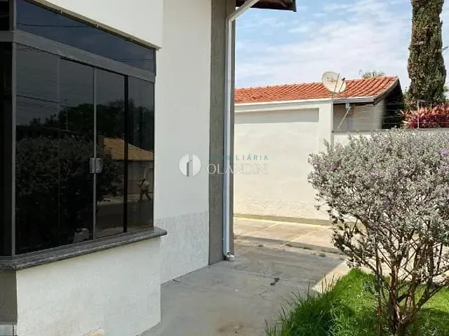 Casa com 300m² 3 quartos e 2 banheiros, à venda, no bairro Loteamento Egydio Tagliari em Artur Nogueira