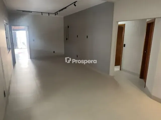 Casa com 380m² 3 quartos e 3 banheiros, à venda, no bairro Anápolis City em Anápolis