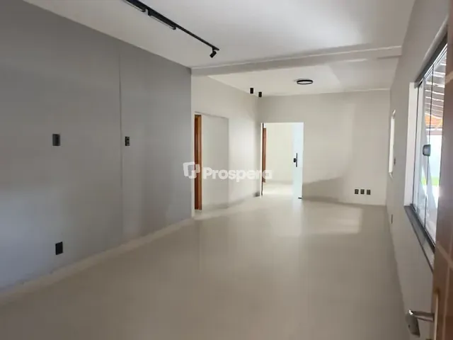 Casa com 380m² 3 quartos e 3 banheiros, à venda, no bairro Anápolis City em Anápolis