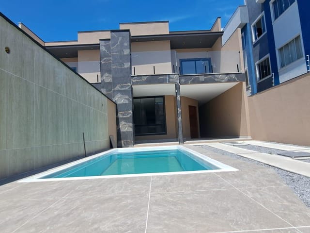 Casa 3 quartos e 1 banheiro, à venda, no bairro Recreio em Rio das Ostras