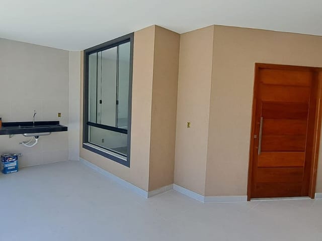 Casa 3 quartos e 1 banheiro, à venda, no bairro Recreio em Rio das Ostras