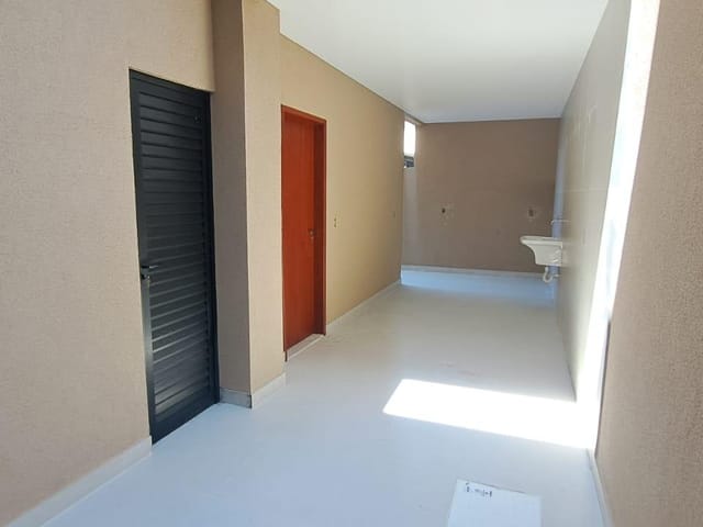 Casa 3 quartos e 1 banheiro, à venda, no bairro Recreio em Rio das Ostras
