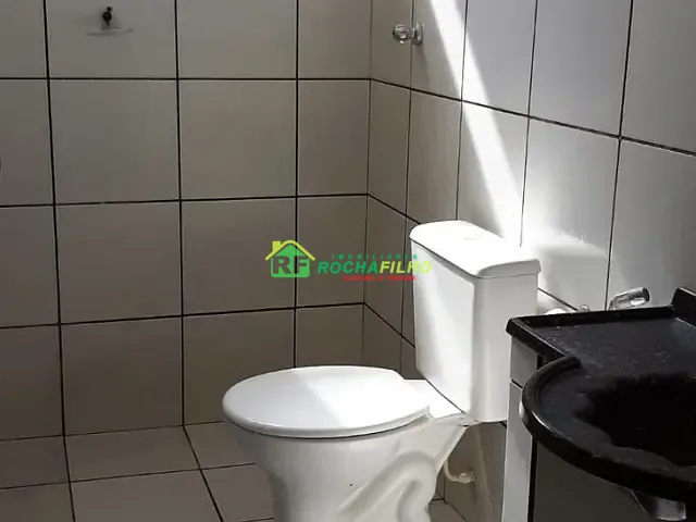 Casa com 313m² 3 quartos e 2 banheiros, à venda, no bairro Acarape em Teresina