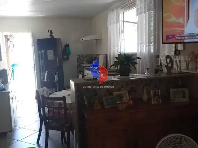 Casa com 360m² 2 quartos e 1 banheiro, à venda, no bairro Cidade Jardim Guapimirim em Guapimirim