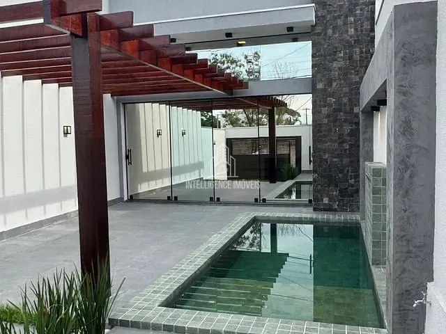 Casa com 180m² 3 quartos e 2 banheiros, à venda, no bairro Jardim Universitário em Cuiabá