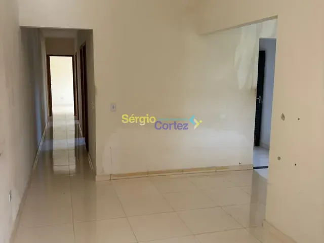 Casa com 125m² 3 quartos e 1 banheiro, à venda ou para alugar, no bairro Jardim São Paulo II em Londrina