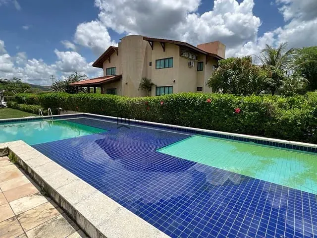 Casa com 1000m² 6 quartos e 8 banheiros, à venda, no bairro Gravatá em Sairé