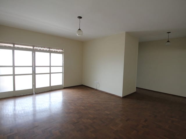 Casa com 150m² 3 quartos e 1 banheiro, para alugar, no bairro São Lázaro em São João da Boa Vista