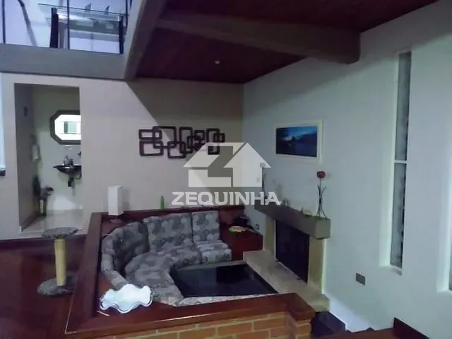 Casa com 370m² 3 quartos e 2 banheiros, à venda, no bairro City Bussocaba em Osasco