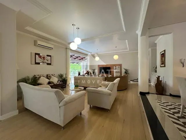 Casa 3 quartos e 3 banheiros, à venda, no bairro Garcia em Blumenau