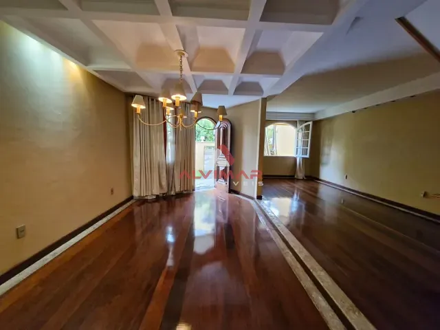 Casa com 360m² 3 quartos e 1 banheiro, à venda, no bairro Jardim Primavera em Volta Redonda