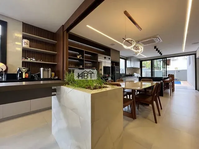 Casa 3 quartos e 5 banheiros, à venda, no bairro Residencial Lago Sul em Bauru