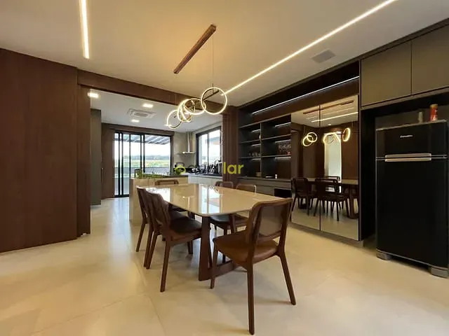 Casa 3 quartos e 5 banheiros, à venda, no bairro Residencial Lago Sul em Bauru