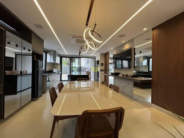 Casa 3 quartos e 5 banheiros, à venda, no bairro Residencial Lago Sul em Bauru