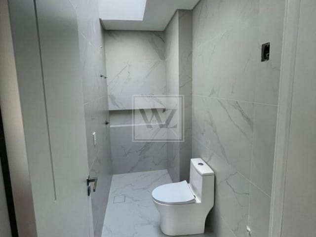 Casa com 463m² 5 quartos e 7 banheiros, à venda, no bairro Canto da Praia em Itapema