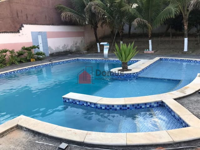 Casa com 4000m², à venda, no bairro Centro em Roseira