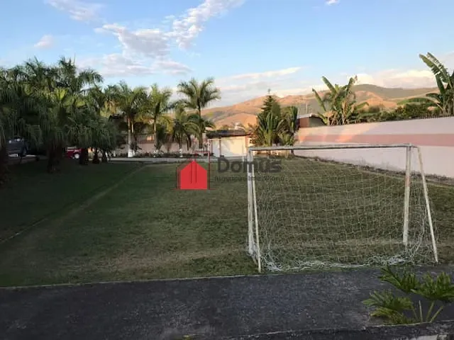 Casa com 4000m², à venda, no bairro Centro em Roseira