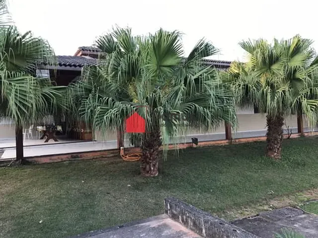 Casa com 4000m², à venda, no bairro Centro em Roseira