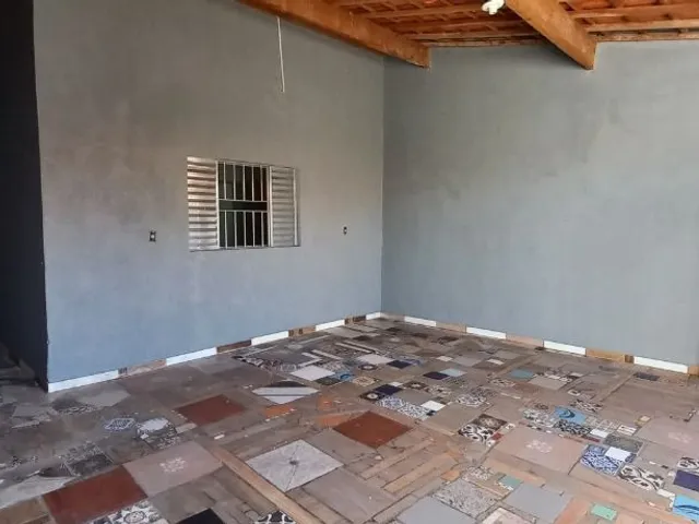 Casa com 150m² 4 quartos e 2 banheiros, à venda, no bairro Jardim Aeroporto em Tatuí