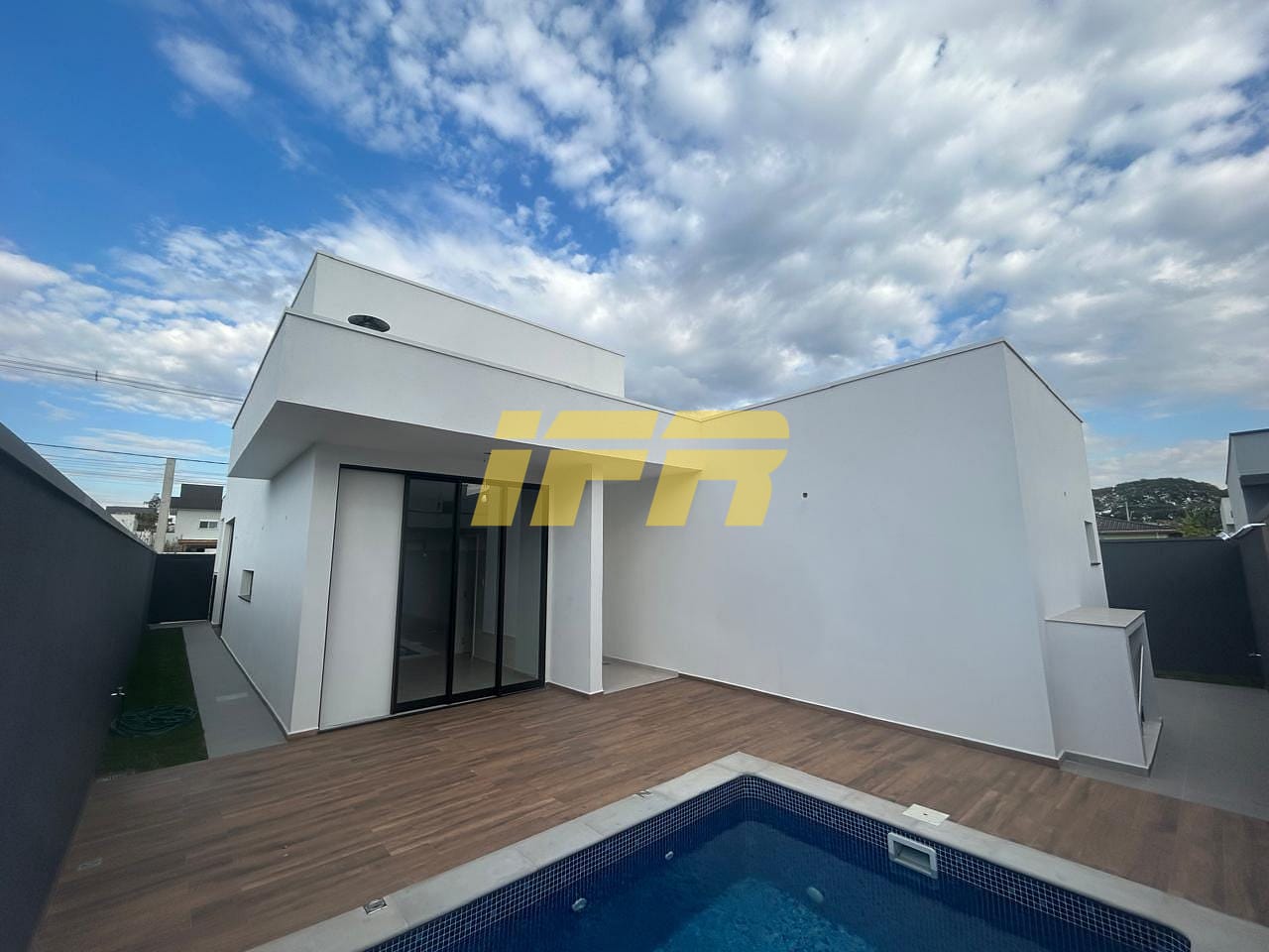 Casa, 3 quartos, 175 m² - Foto 1