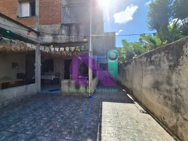 Casa 5 quartos e 4 banheiros, à venda, no bairro Quitaúna em Osasco