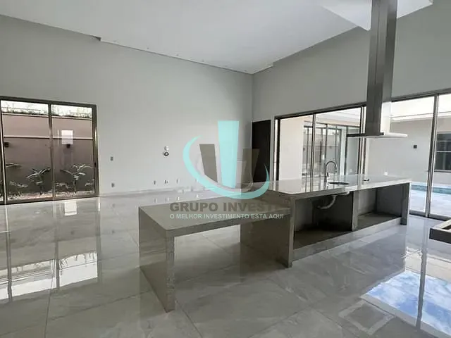Casa com 606m² 4 quartos e 6 banheiros, à venda, no bairro Residencial Portal dos Oitis em Araraquara