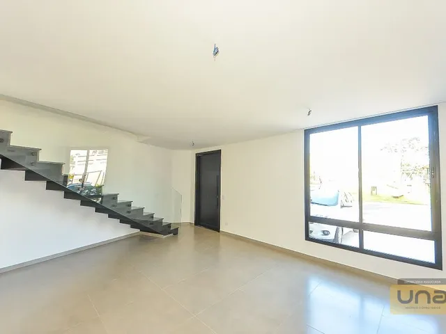Casa com 269m² 2 quartos e 3 banheiros, à venda, no bairro Umbará em Curitiba