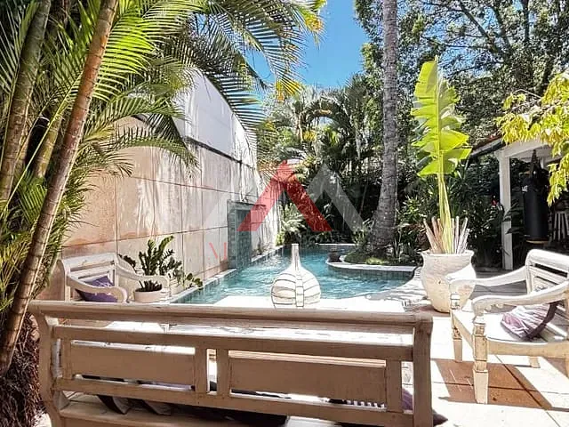 Casa com 423m² 3 quartos e 3 banheiros, à venda, no bairro Maravista em Niterói