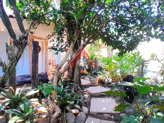 Casa com 423m² 3 quartos e 3 banheiros, à venda, no bairro Maravista em Niterói