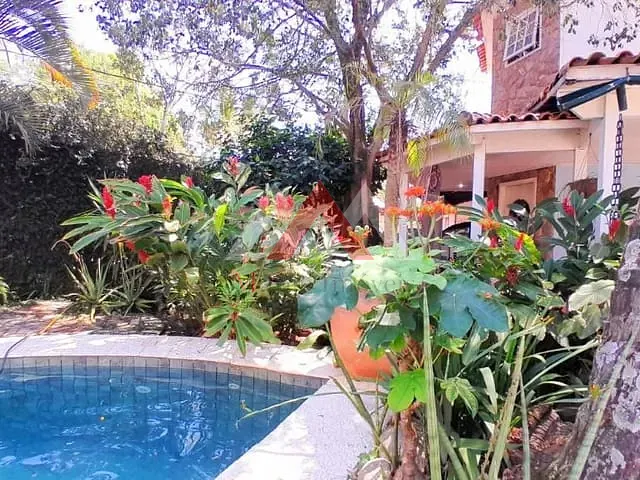 Casa com 423m² 3 quartos e 3 banheiros, à venda, no bairro Maravista em Niterói