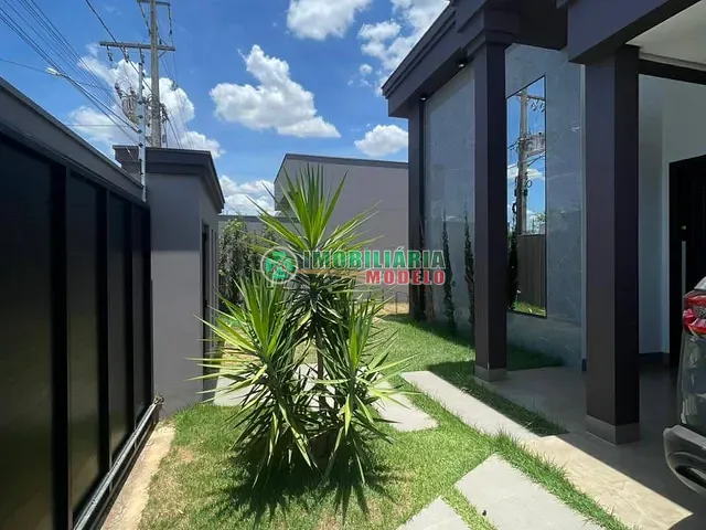 Casa 2 quartos e 1 banheiro, à venda, no bairro flanboyant II em Canarana