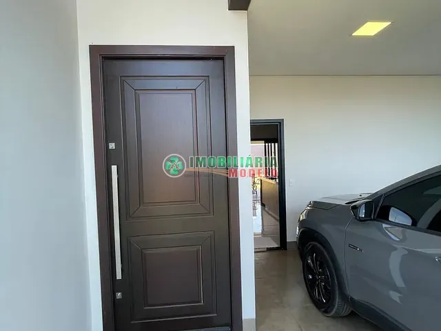 Casa 2 quartos e 1 banheiro, à venda, no bairro flanboyant II em Canarana