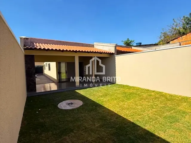 Casa 2 quartos e 2 banheiros, à venda, no bairro Vila Oliveira em Aparecida de Goiânia