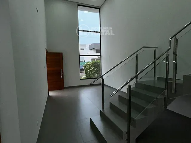Casa com 200m² 3 quartos e 4 banheiros, à venda, no bairro Conjunto Habitacional Alexandre Urbanas em Londrina