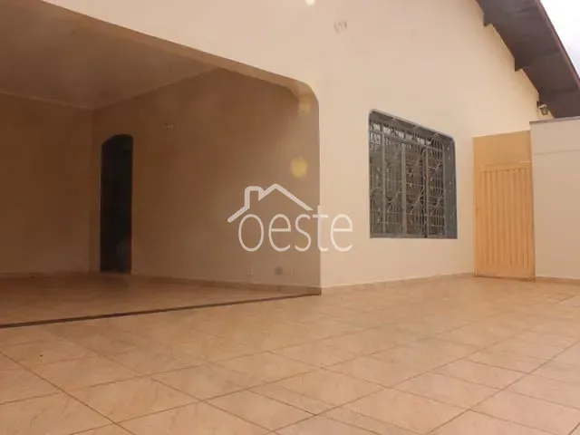 Casa com 320m² 3 quartos e 2 banheiros, à venda, no bairro Jardim Panambi em Santa Bárbara D'Oeste