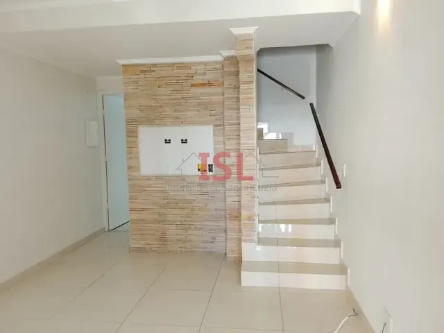 Casa 2 quartos e 1 banheiro, para alugar, no bairro Vila Maria Eugênia em Campinas
