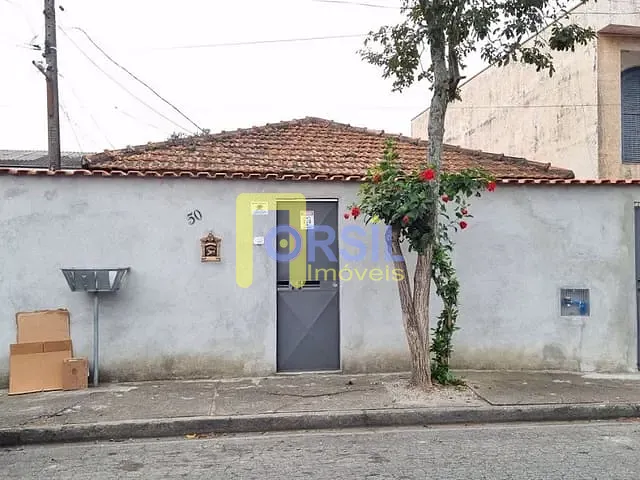 Casa com 500m² 3 quartos e 2 banheiros, à venda, no bairro Vila Suissa em Mogi das Cruzes