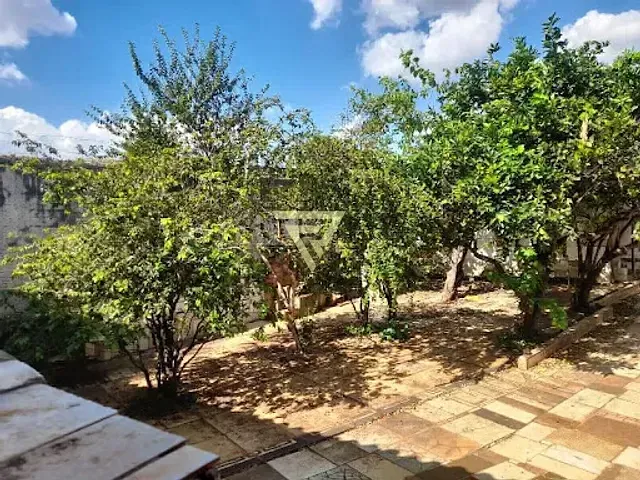 Casa com 400m² 3 quartos e 2 banheiros, à venda, no bairro Ipiranga em Ribeirão Preto