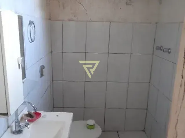 Casa com 400m² 3 quartos e 2 banheiros, à venda, no bairro Ipiranga em Ribeirão Preto