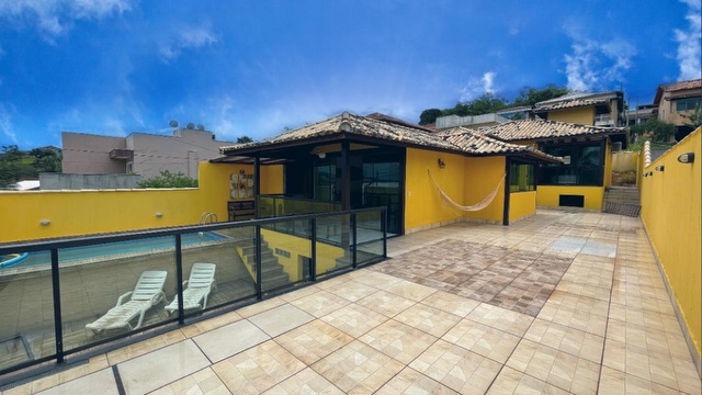 Casa com 360m² 3 quartos e 4 banheiros, à venda, no bairro Morro do Milagre em São Pedro da Aldeia