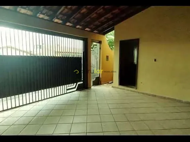 Casa 3 quartos e 2 banheiros, à venda, no bairro Residencial Parque Granja Cecília A em Bauru