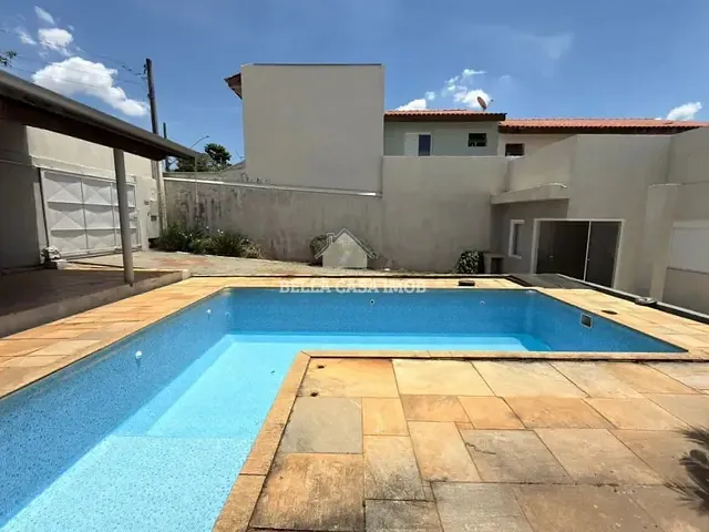 Casa com 265m² 3 quartos e 3 banheiros, à venda, no bairro Jardim Astro em Sorocaba
