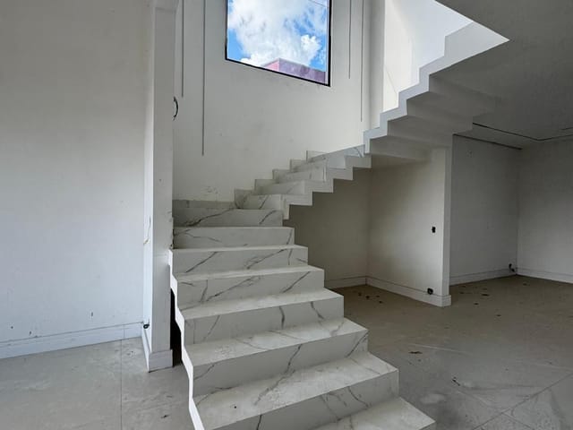 Casa com 520m² 3 quartos e 3 banheiros, à venda, no bairro Cidade Parquelandia em Mogi das Cruzes