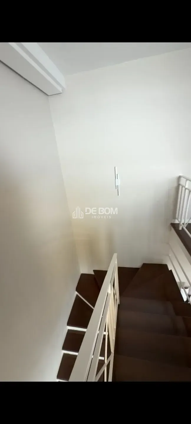Casa, 4 quartos, 240 m² - Foto 9