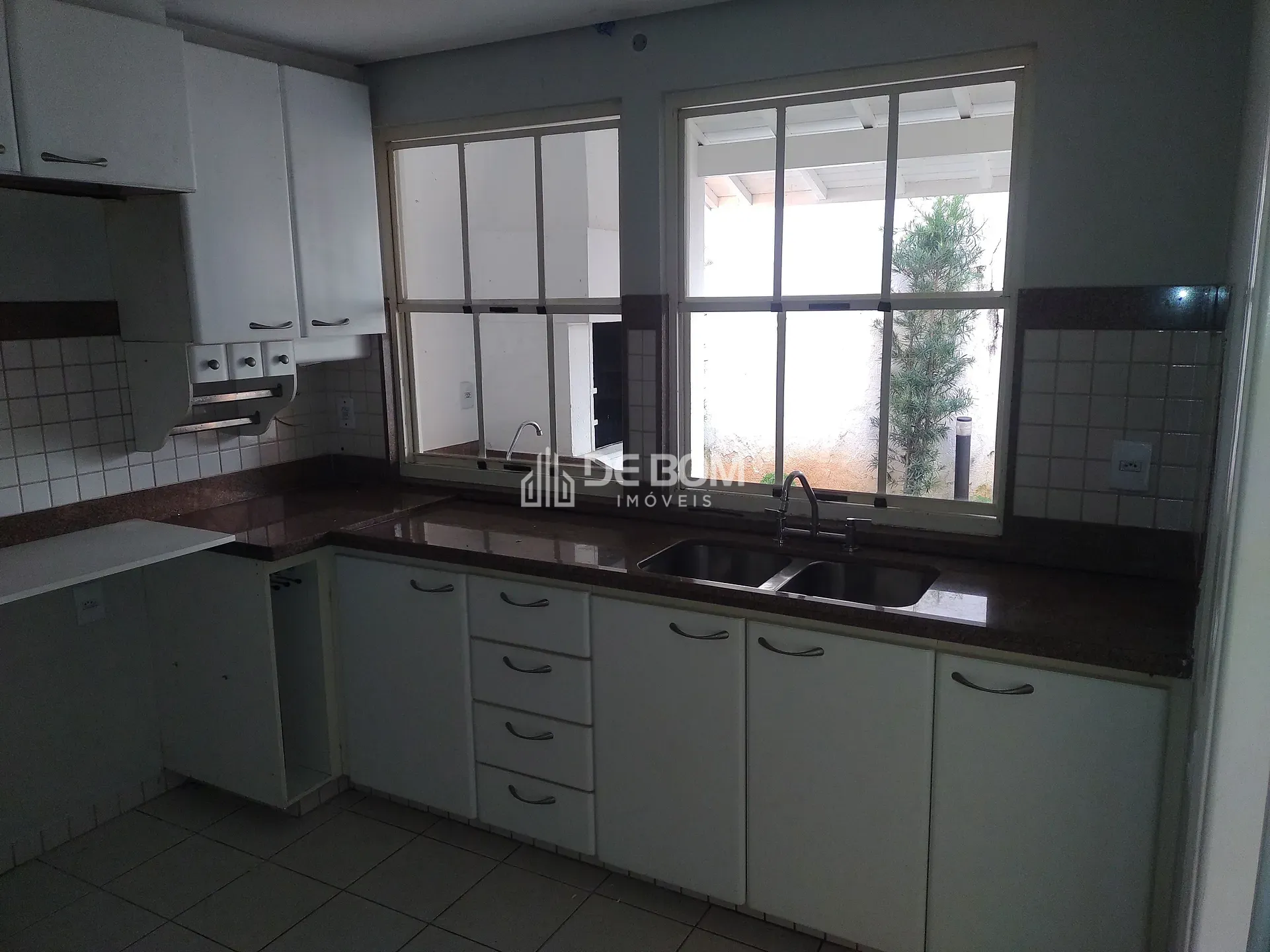 Casa, 4 quartos, 240 m² - Foto 44