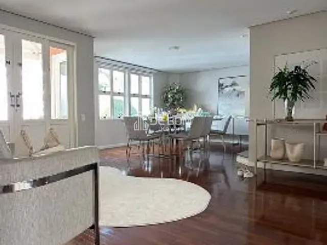 Casa com 259m² 4 quartos e 6 banheiros, para alugar, no bairro Jardim Country Club em Poços de Caldas