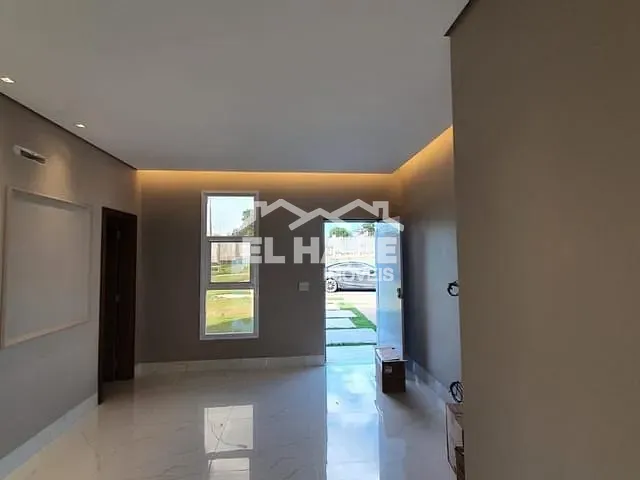 Casa com 348m² 3 quartos e 4 banheiros, à venda, no bairro Parque Universitário em Cuiabá